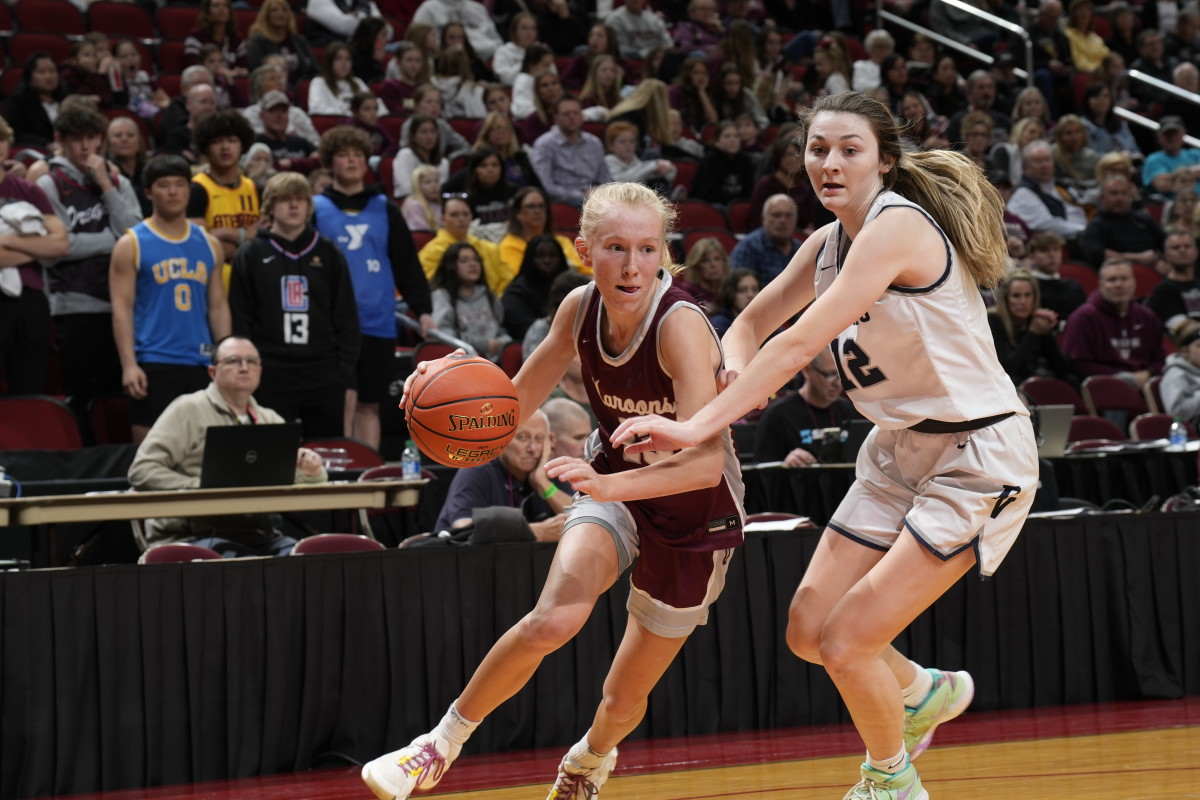 Dowling's Ava Zediker (Photo by Matthew Putney)